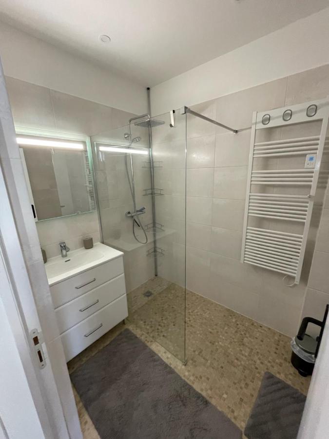 Confortable, Au Centre-Ville Saint-Claude Zewnętrze zdjęcie